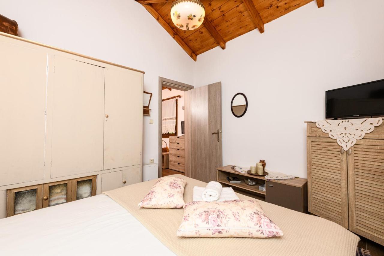 Villa Suzana Mikros Prinos Luaran gambar